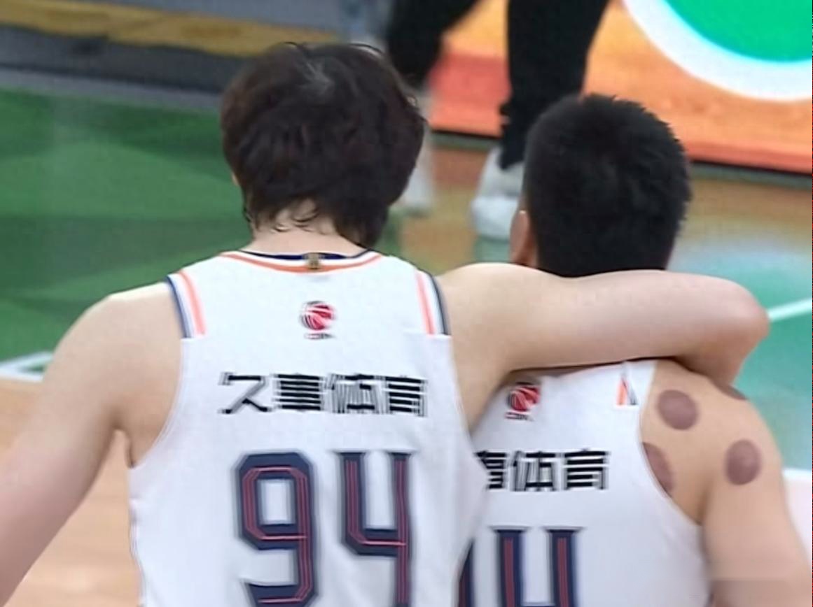 个赛季