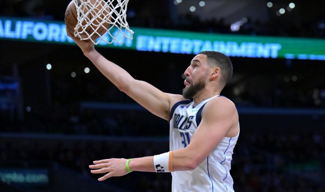 开云体育下载-基德：多数老将2月3月都会找回状态 克莱给弗拉格等年轻人做榜样