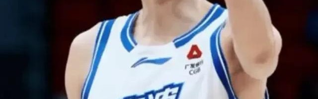 开云APP-37岁刘晓宇704场手刃旧主：最狠的绝杀，是最深的温柔